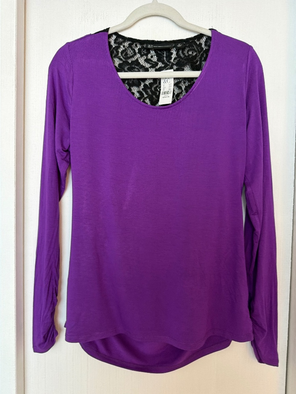New York & Company Purple Lace Back Long Sleeve Top – Size Medium – NWT